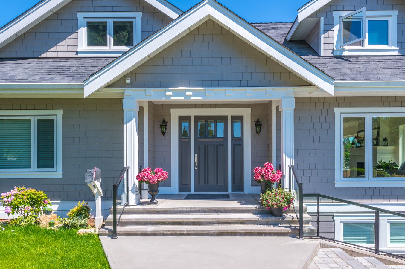 Vinyl window frames